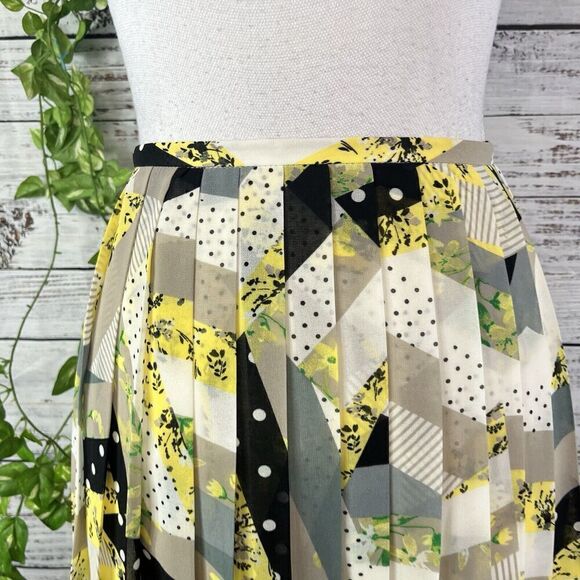Calvin Klein Skirt size 14 Black Yellow Floral Polka Dots Pleated Knee Modest - Picture 5 of 15
